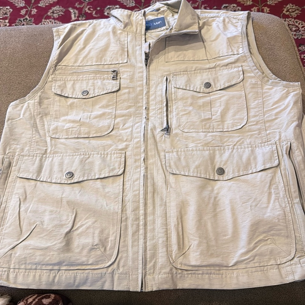 M&S Man Khaki Beige Sports Fishing Vest Size Large Cotton (TD)